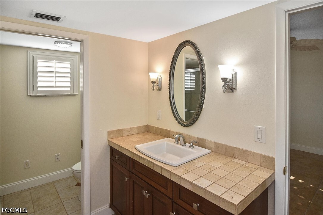 2 Bed Waterfront Home for Sale in Fort Myers, photo 33
