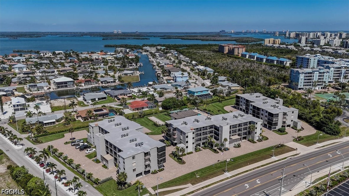 2 Bed Condominium for Sale in Fort Myers Beach, FL, $299,000 — photo 33