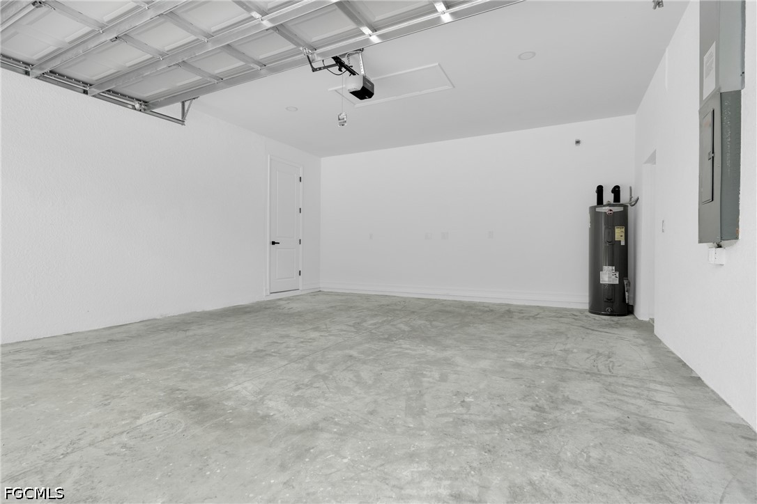 3 Bed SingleFamilyResidence for Sale in Lehigh Acres, photo 33