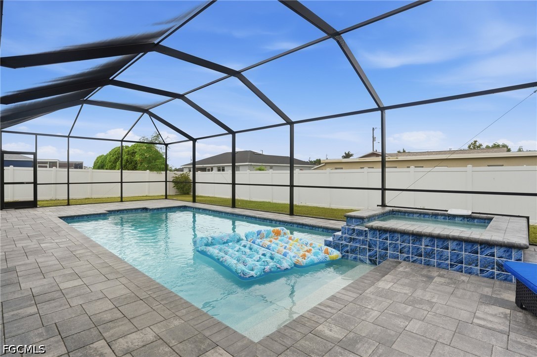 3 Bed Pool Home for Sale in Cape Coral, photo 33