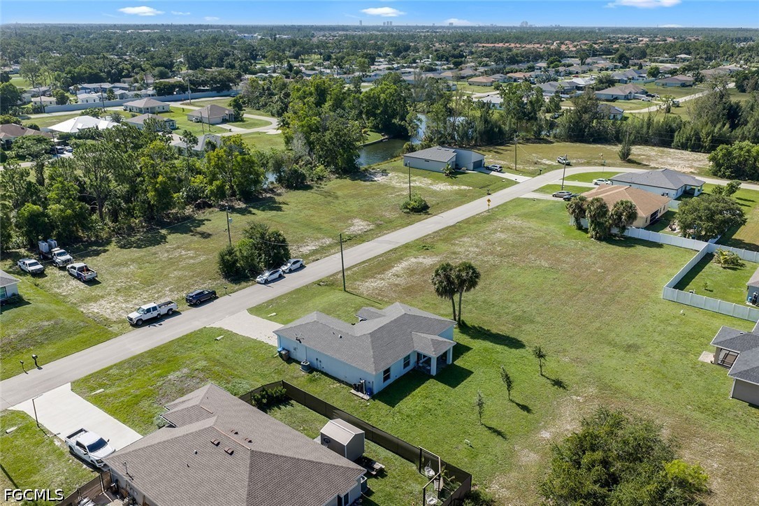 3 Bed SingleFamilyResidence for Sale in Cape Coral, photo 33