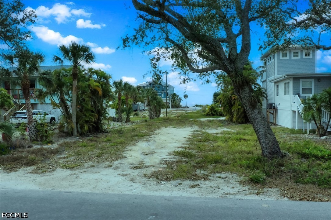 Residential for Sale in Mcphie Park, FL — photo 33