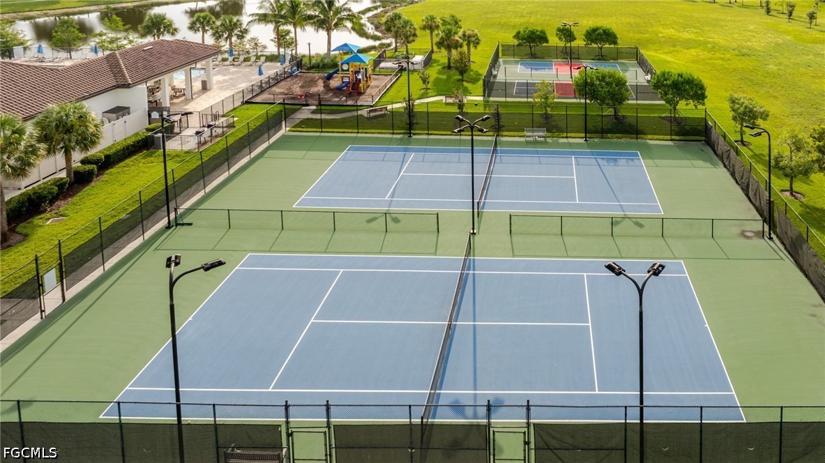 3 Bed SingleFamilyResidence for Sale in Portico, FL — photo 33