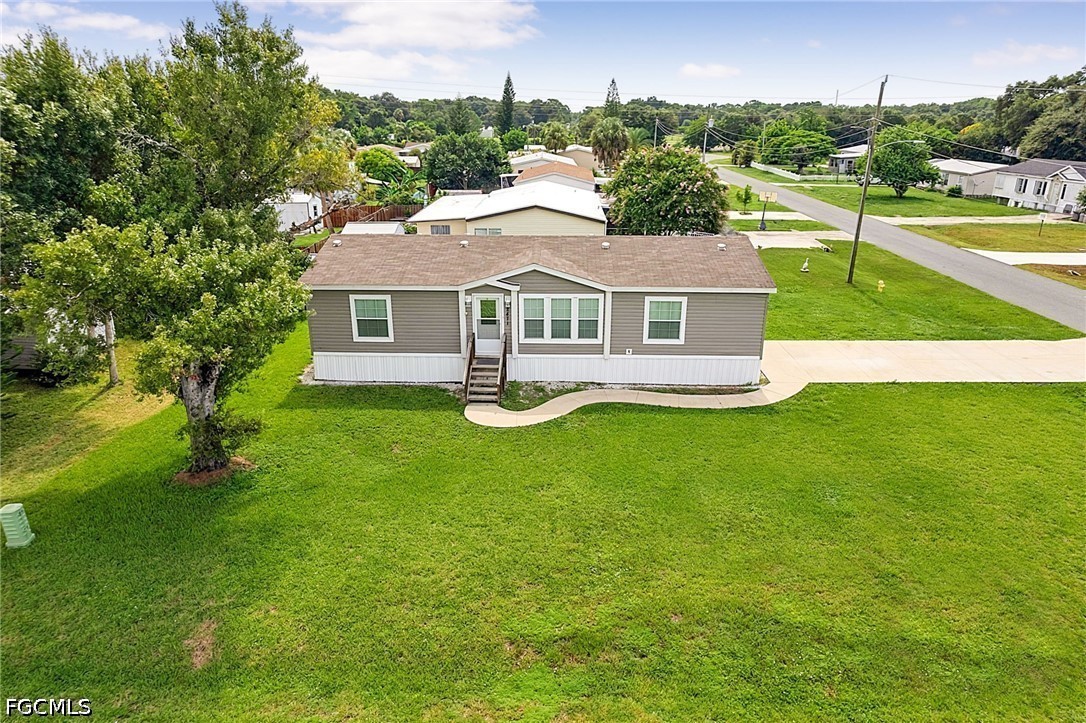 3 Bed ManufacturedHome for Sale in Springwood, FL, $160,000 — photo 33