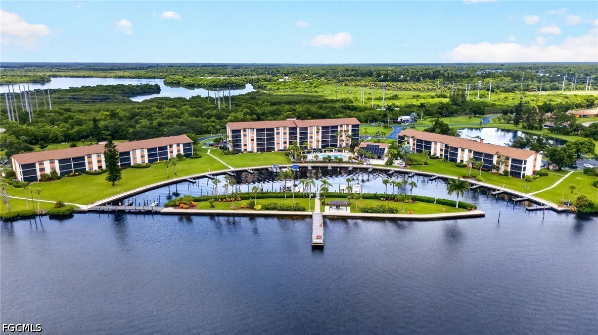 2 Bed Waterfront Home for Sale in North Fort Myers, photo 33