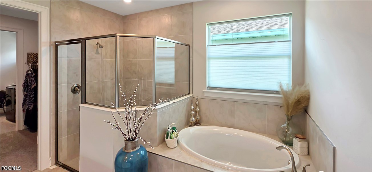 3 Bed SingleFamilyResidence for Sale in Coral Bay, FL — photo 33