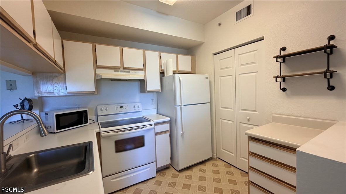 2 Bed Waterfront Home for Sale in Fort Myers, FL, $1,450 — photo 33