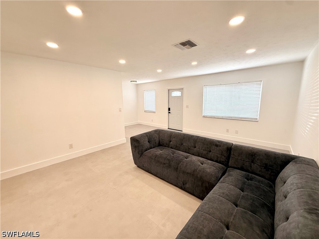 3 Bed SingleFamilyResidence for Sale in Naples, FL, $3,700 — photo 33
