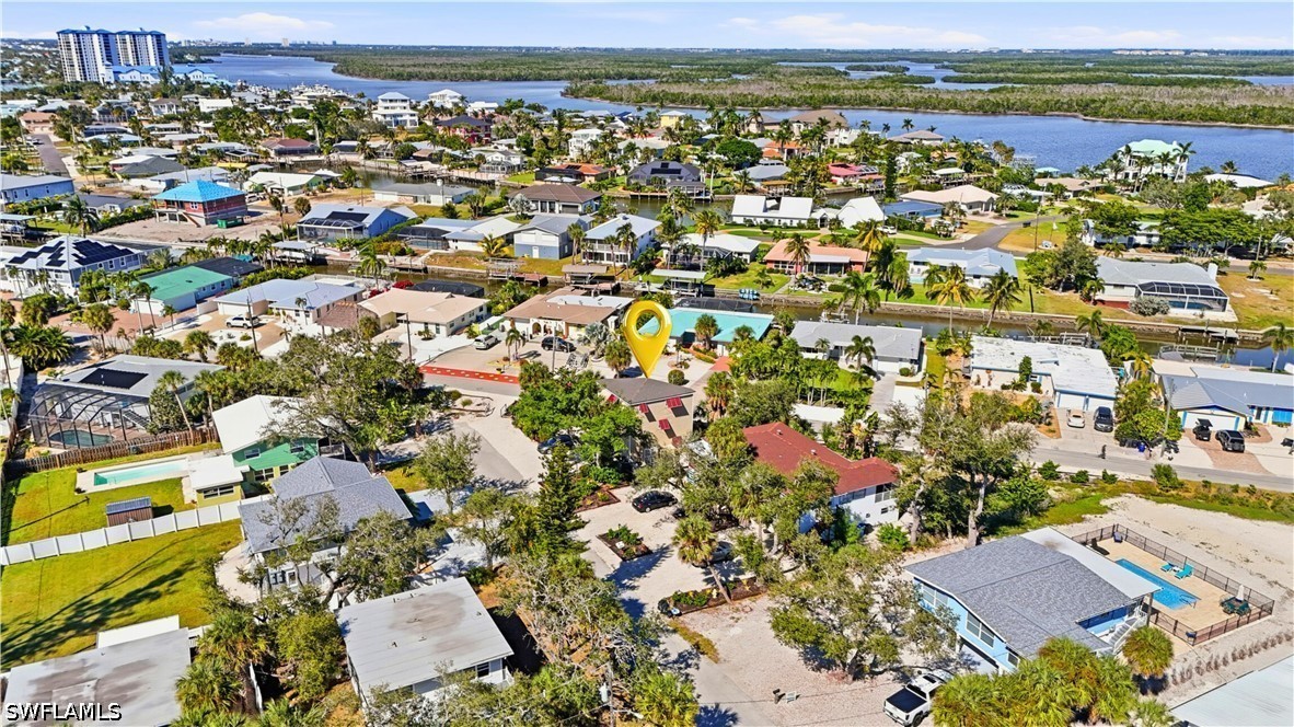 2 Bed SingleFamilyResidence for Sale in Gulf Heights, FL — photo 33