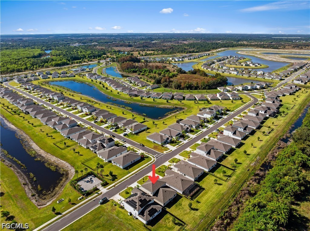 5 Bed SingleFamilyResidence for Sale in Savanna Lakes, FL — photo 33