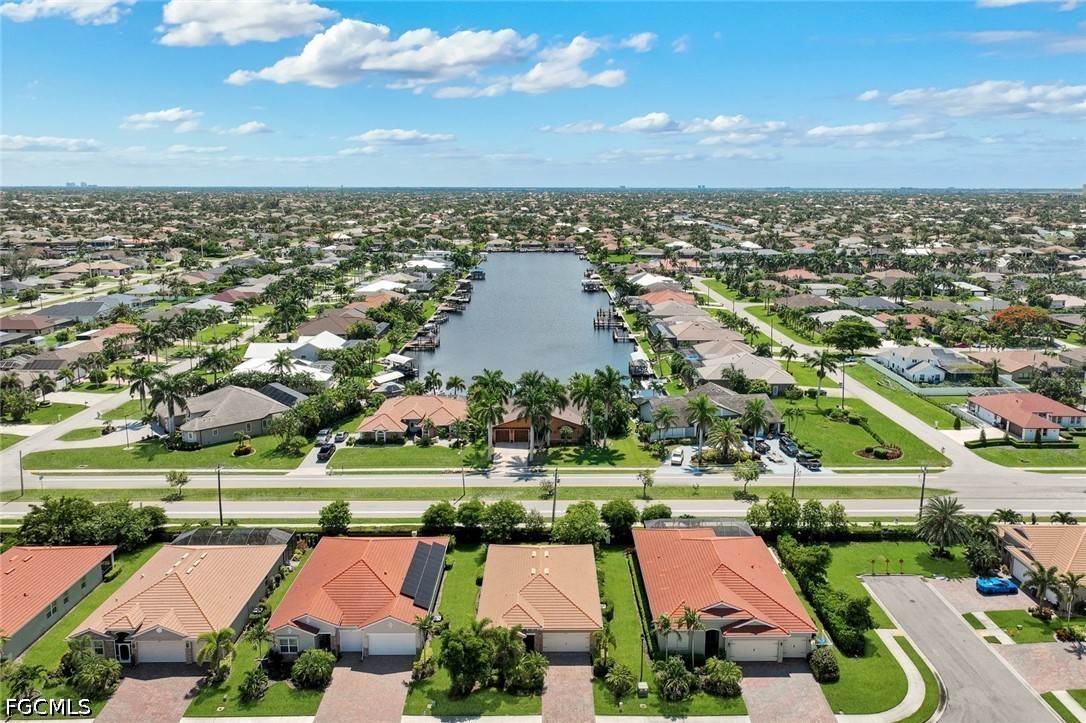 3 Bed SingleFamilyResidence for Sale in Sunset Pointe, FL — photo 33