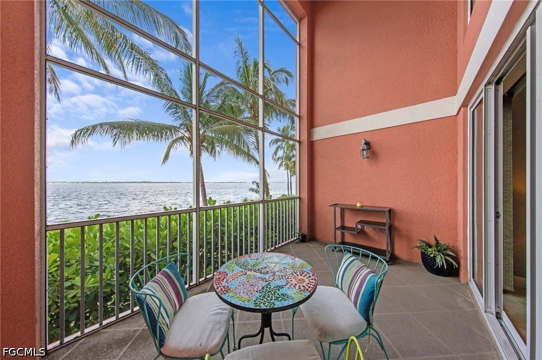 1 Bed Waterfront Home for Sale in St. Tropez, FL, $250,000 — photo 33