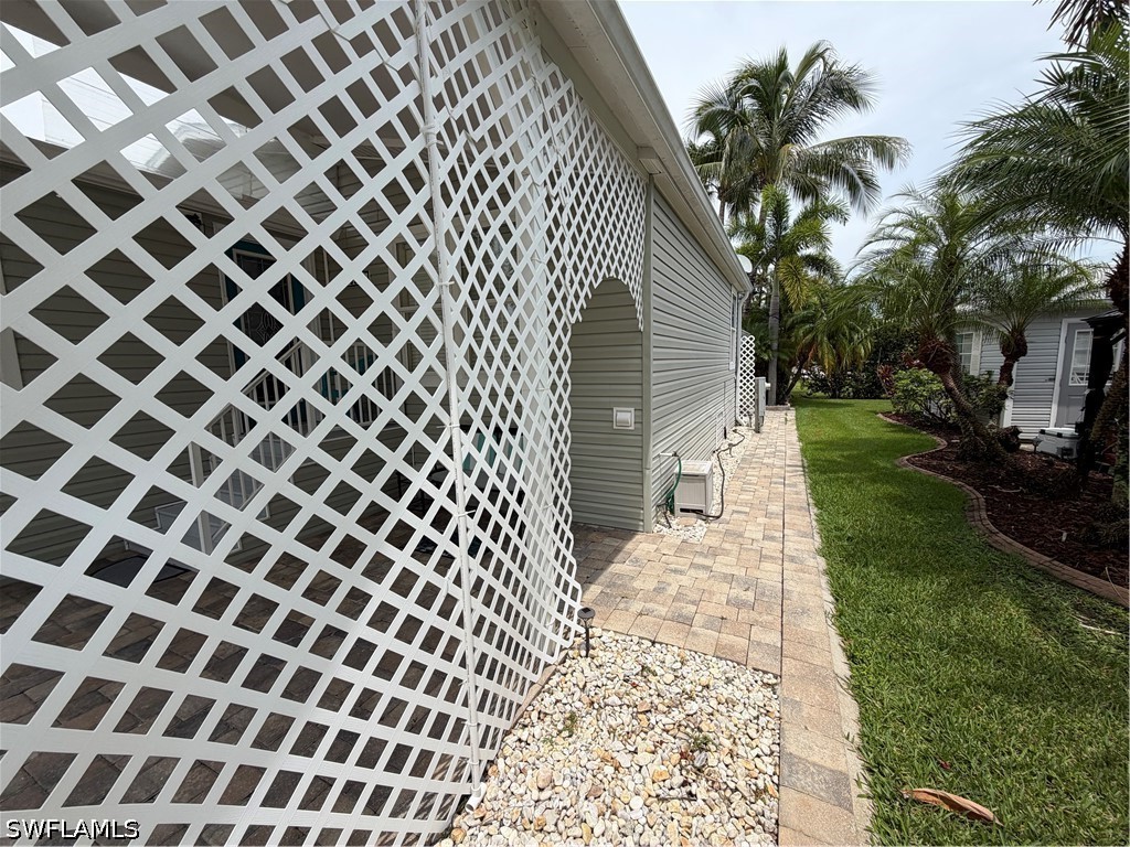 2 Bed SingleFamilyResidence for Sale in Fort Myers, photo 33