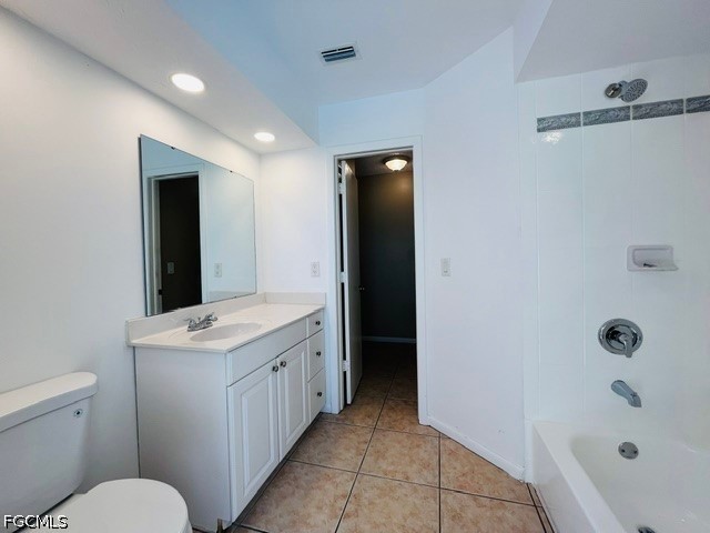 3 Bed Pool Home for Sale in Cape Coral, photo 33