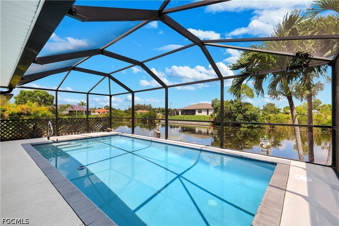 3 Bed Pool Home for Sale in Cape Coral, photo 33