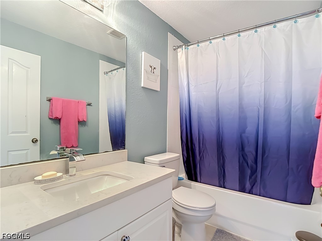 3 Bed SingleFamilyResidence for Sale in Cape Coral, photo 33