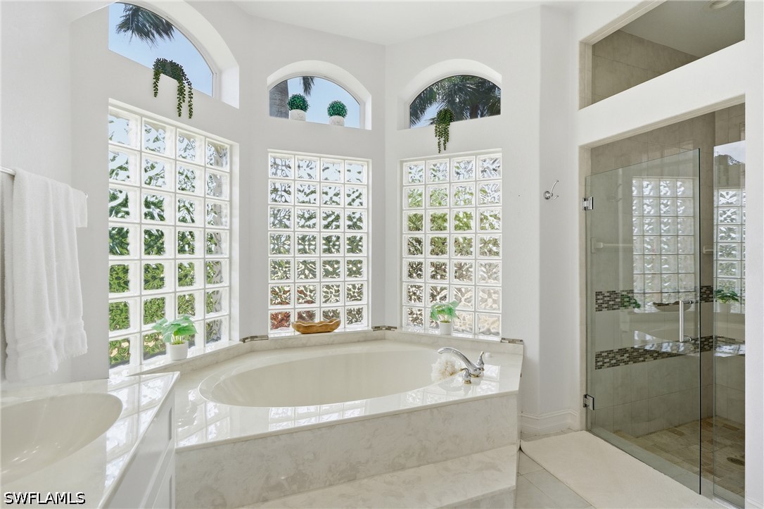 4 Bed Pool Home for Sale in Naples, photo 33