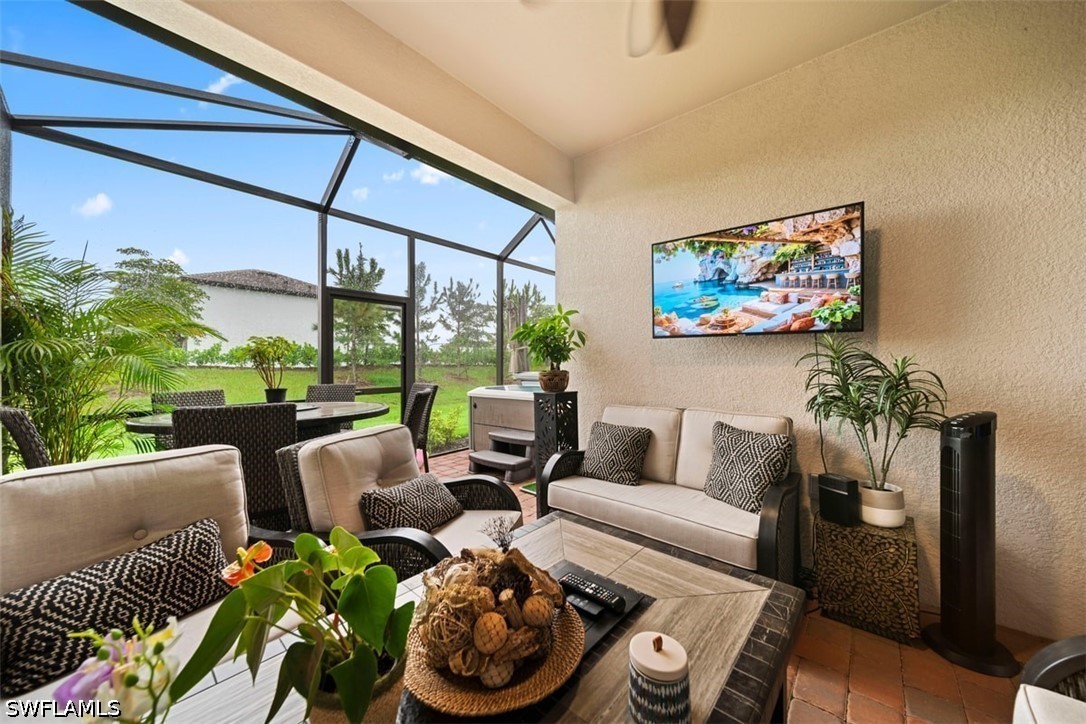 2 Bed Attached for Sale in Naples, photo 33