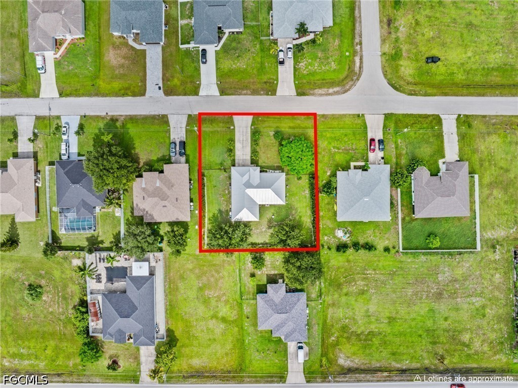 3 Bed SingleFamilyResidence for Sale in Cape Coral, photo 33