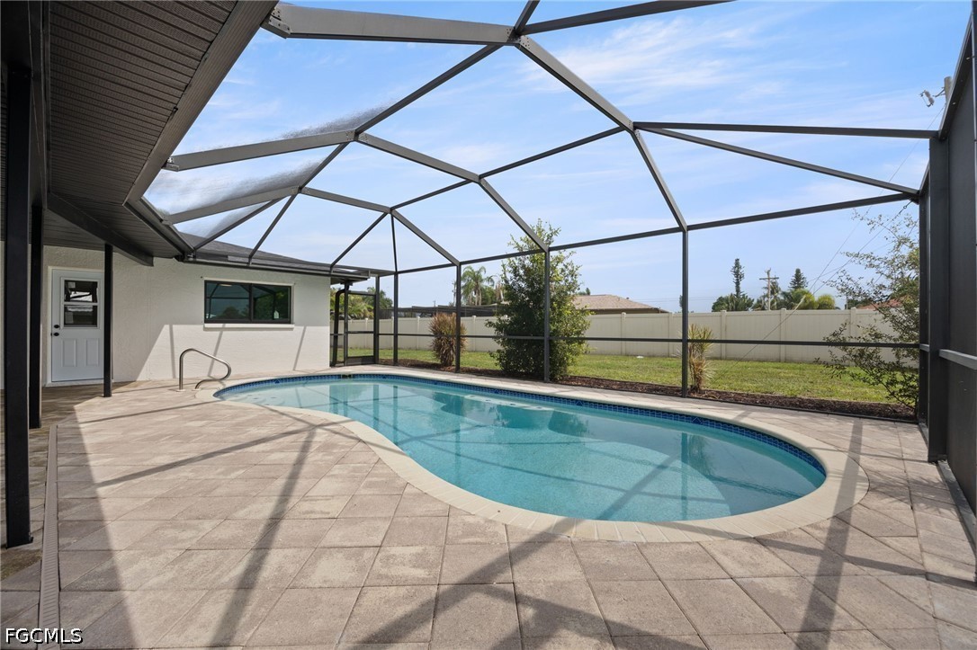 3 Bed Pool Home for Sale in Cape Coral, photo 33