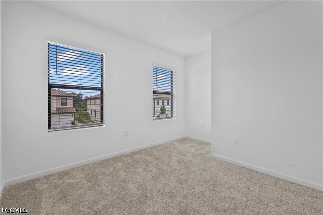 3 Bed SingleFamilyResidence for Sale in Cape Coral, photo 33