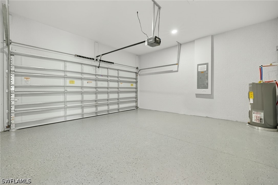 4 Bed SingleFamilyResidence for Sale in Lehigh Acres, photo 33