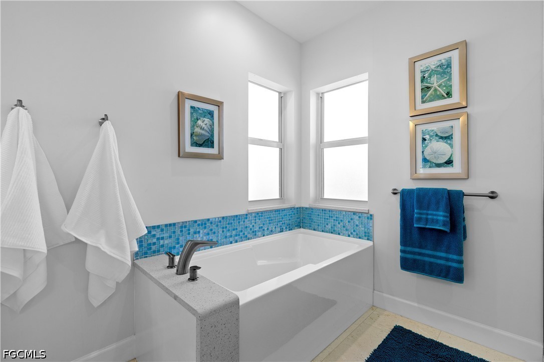 3 Bed Pool Home for Sale in Cape Coral, photo 33