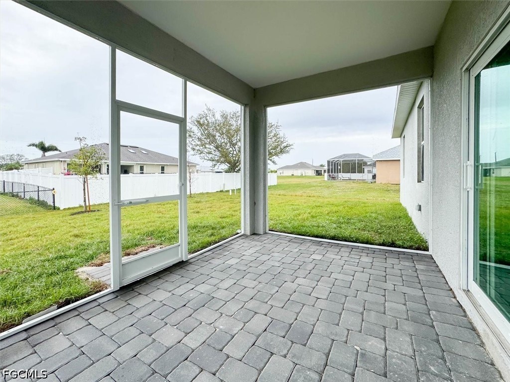 3 Bed SingleFamilyResidence for Sale in Cape Coral, photo 33