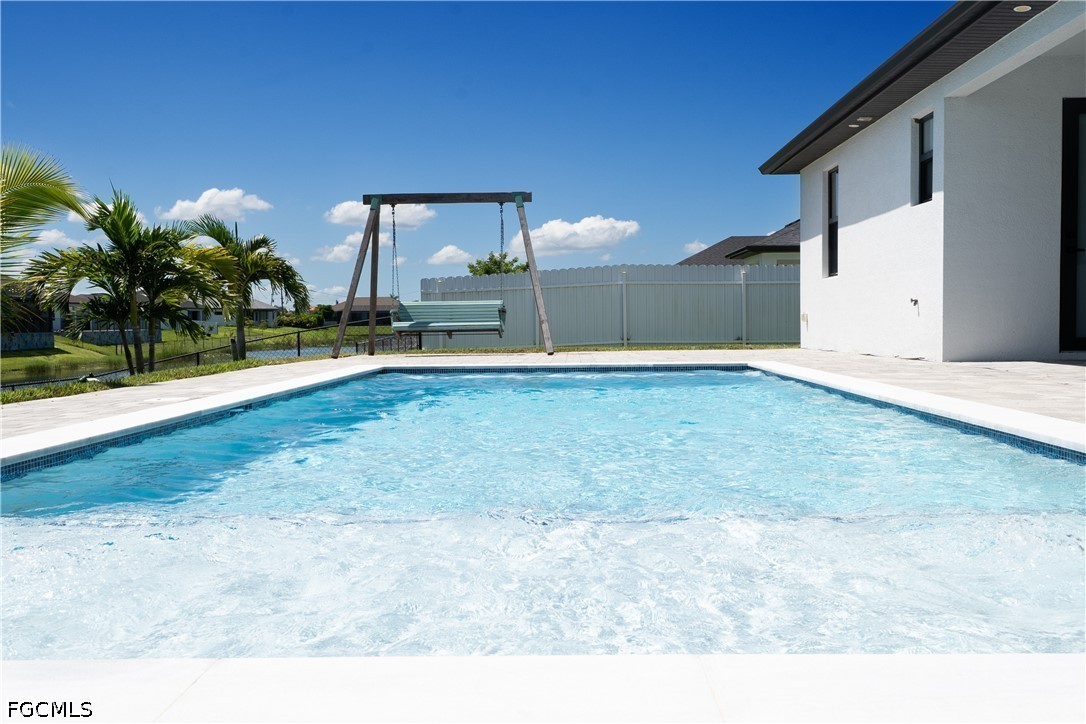 3 Bed Pool Home for Sale in Cape Coral, photo 33