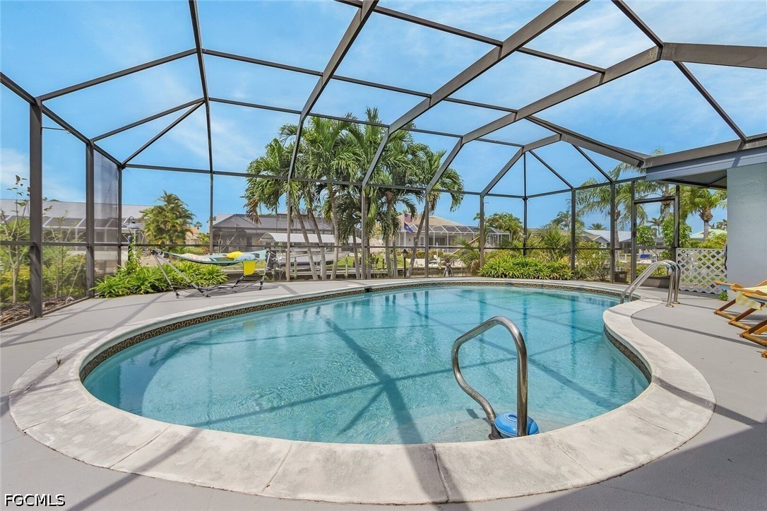 3 Bed Pool Home for Sale in Cape Coral, photo 33