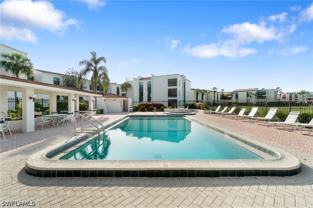 2 Bed Condominium for Sale in Lakewood, photo 33