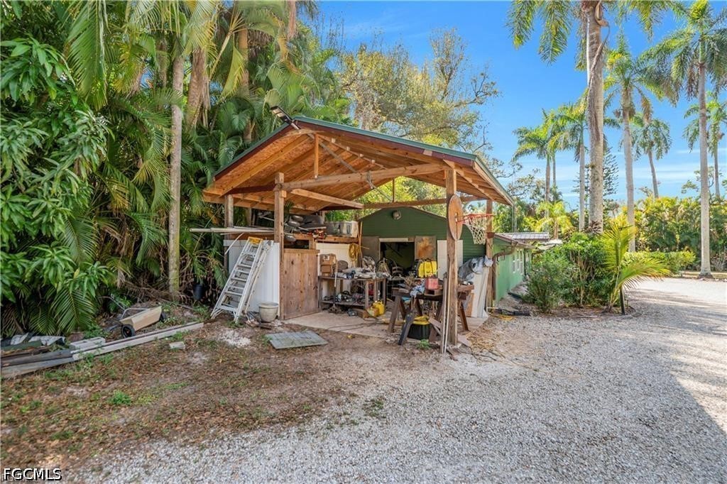 5 Bed SingleFamilyResidence for Sale in North Fort Myers, photo 33