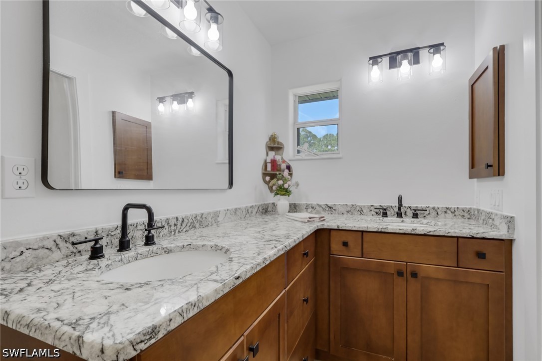 2 Bed Pool Home for Sale in Acreage, photo 33