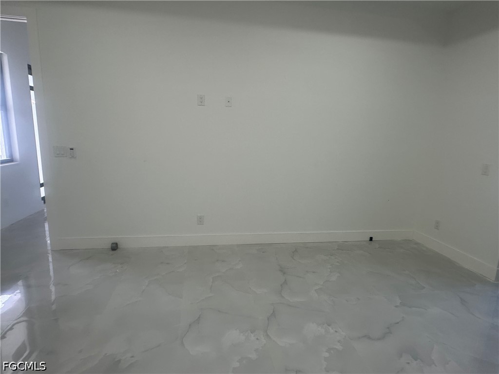 4 Bed SingleFamilyResidence for Sale in Lehigh Acres, photo 33