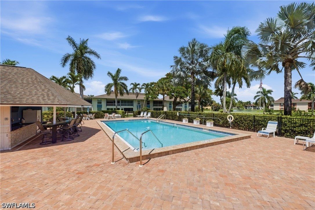 2 Bed Condominium for Sale in Naples, photo 33