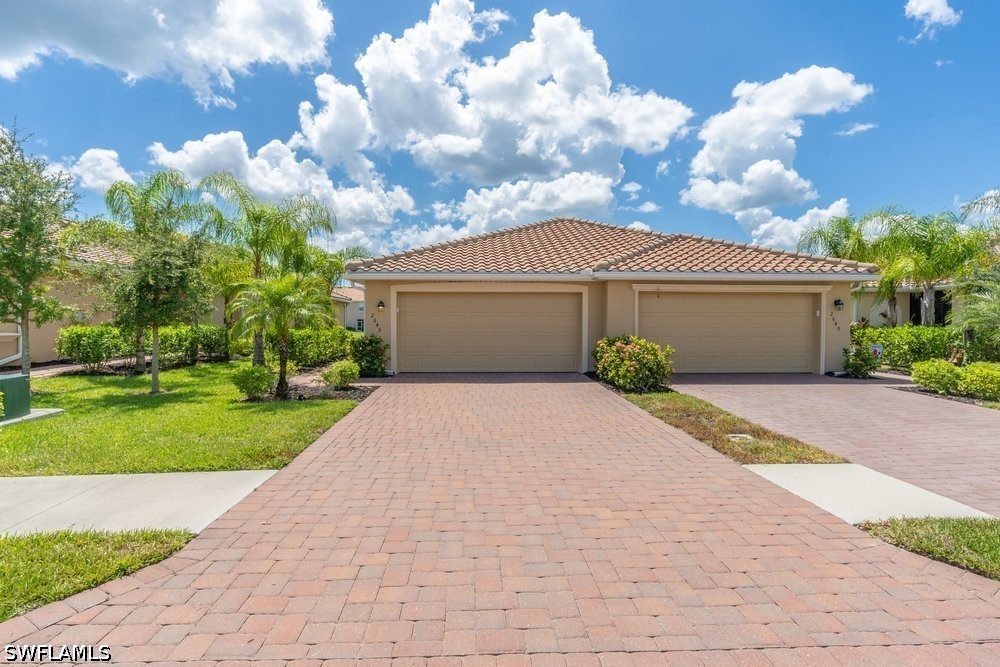 2 Bed Waterfront Home for Sale in Naples, photo 33