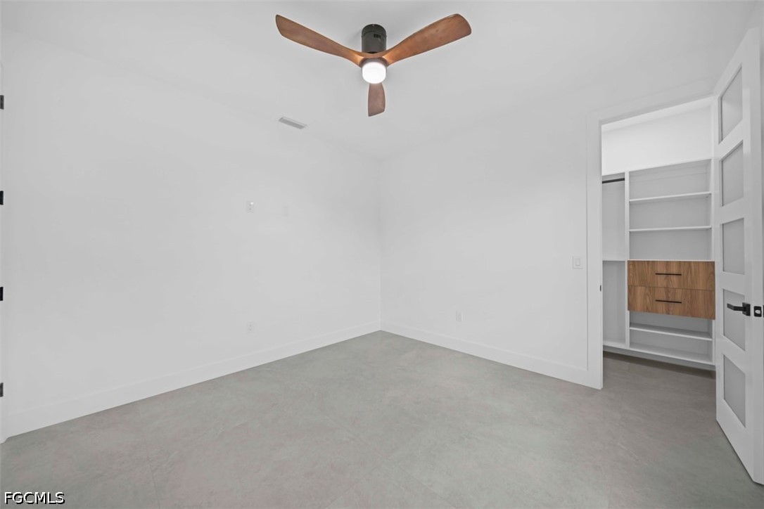 3 Bed SingleFamilyResidence for Sale in Lehigh Acres, photo 33