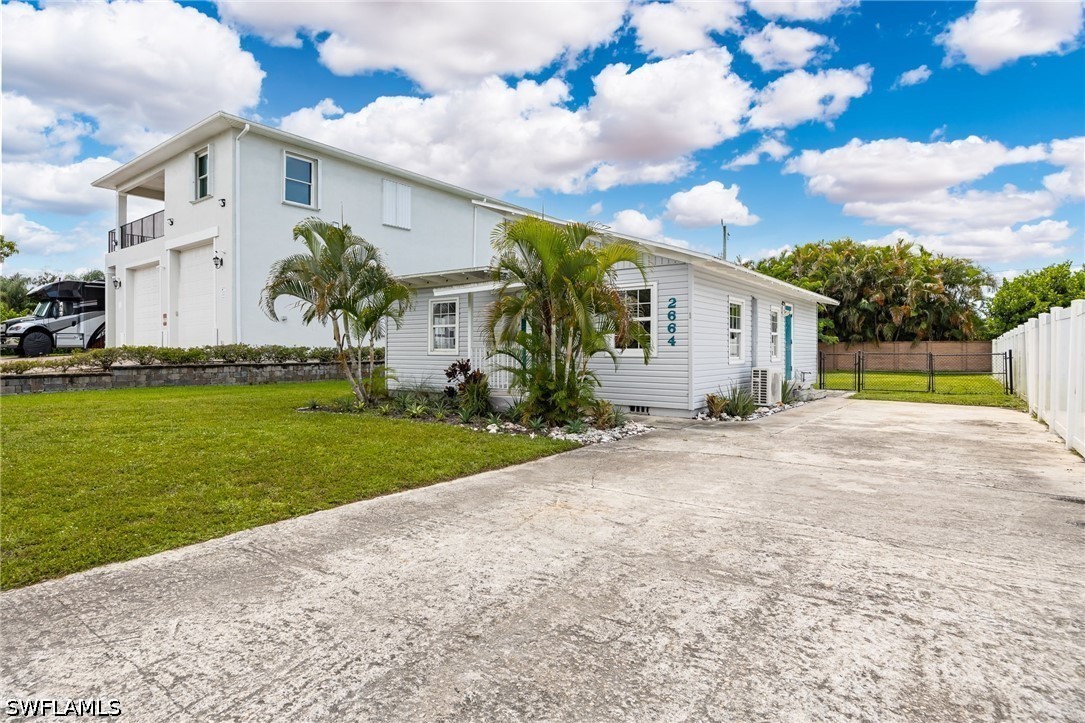 3 Bed SingleFamilyResidence for Sale in Naples, photo 33