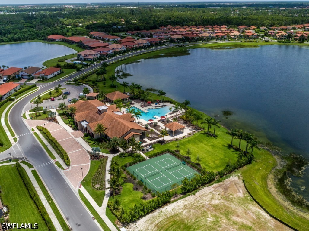 5 Bed SingleFamilyResidence for Sale in Naples, photo 33