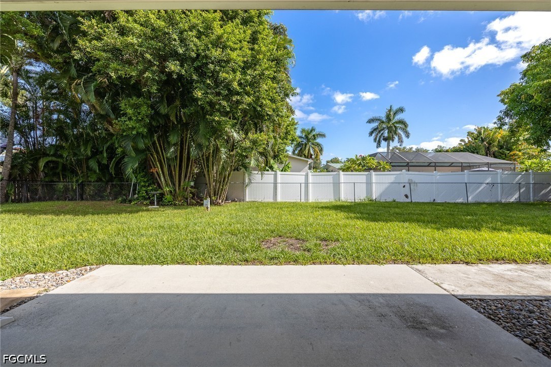 3 Bed SingleFamilyResidence for Sale in Caloosa View, photo 33