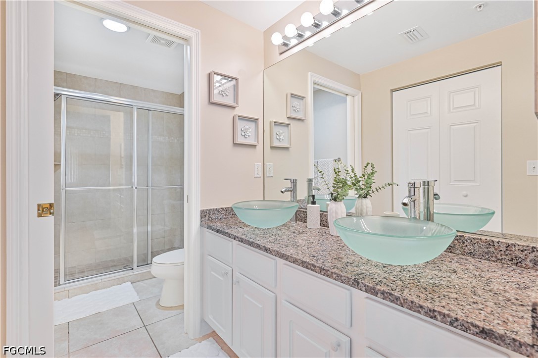 2 Bed Waterfront Home for Sale in Bonita Springs, photo 33