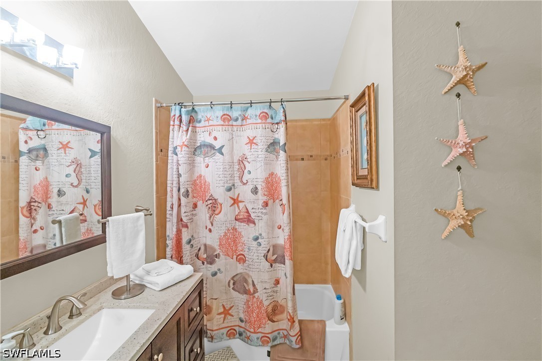 3 Bed SingleFamilyResidence for Sale in Naples, photo 33