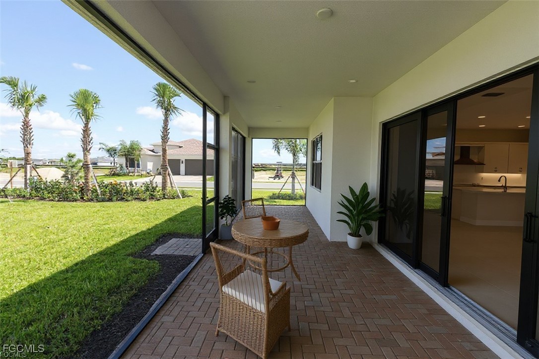 3 Bed SingleFamilyResidence for Sale in Valencia Harbor, FL — photo 34