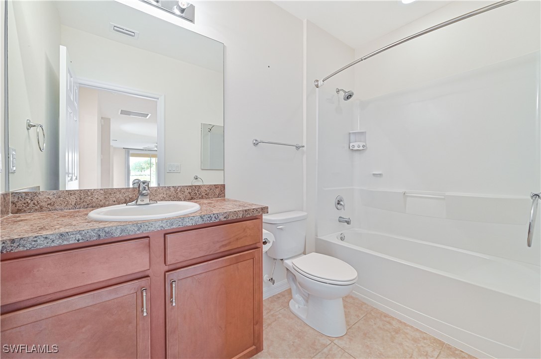 2 Bed Waterfront Home for Sale in Cascades, photo 34