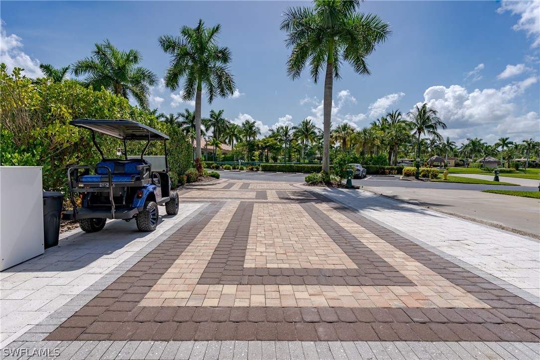 Waterfront Home for Sale in Naples, photo 34
