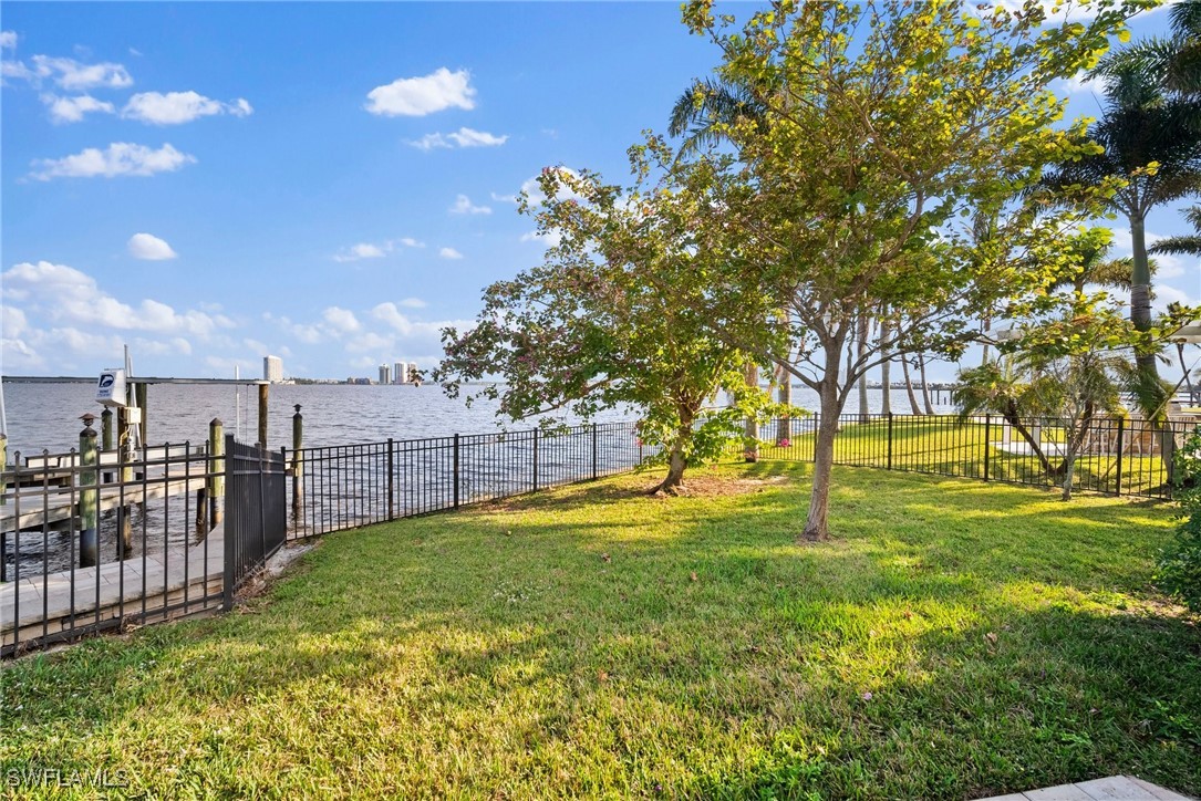 3 Bed Pool Home for Sale in Port Edison, photo 34