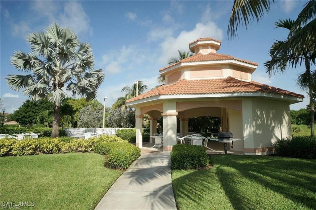 2 Bed Condominium for Sale in Clubhouse Villas, FL, $219,900 — photo 34