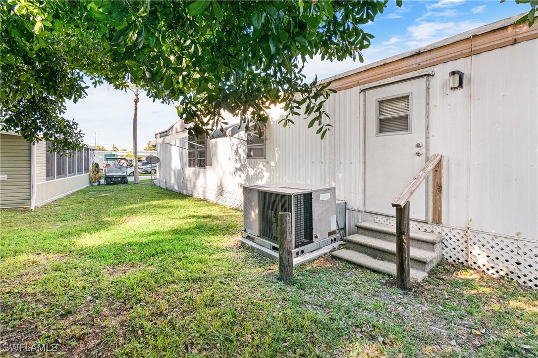 2 Bed ManufacturedHome for Sale in Fort Myers, FL, $80,000 — photo 34