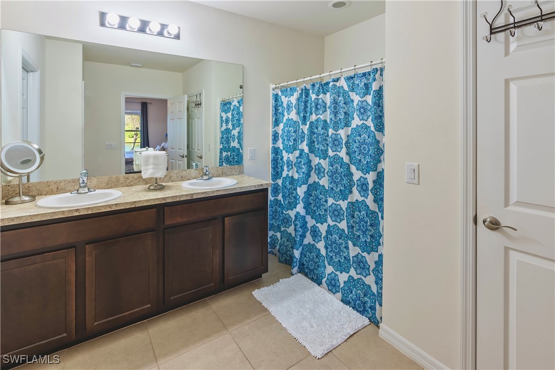 5 Bed Waterfront Home for Sale in Entrada, FL, $399,900 — photo 34