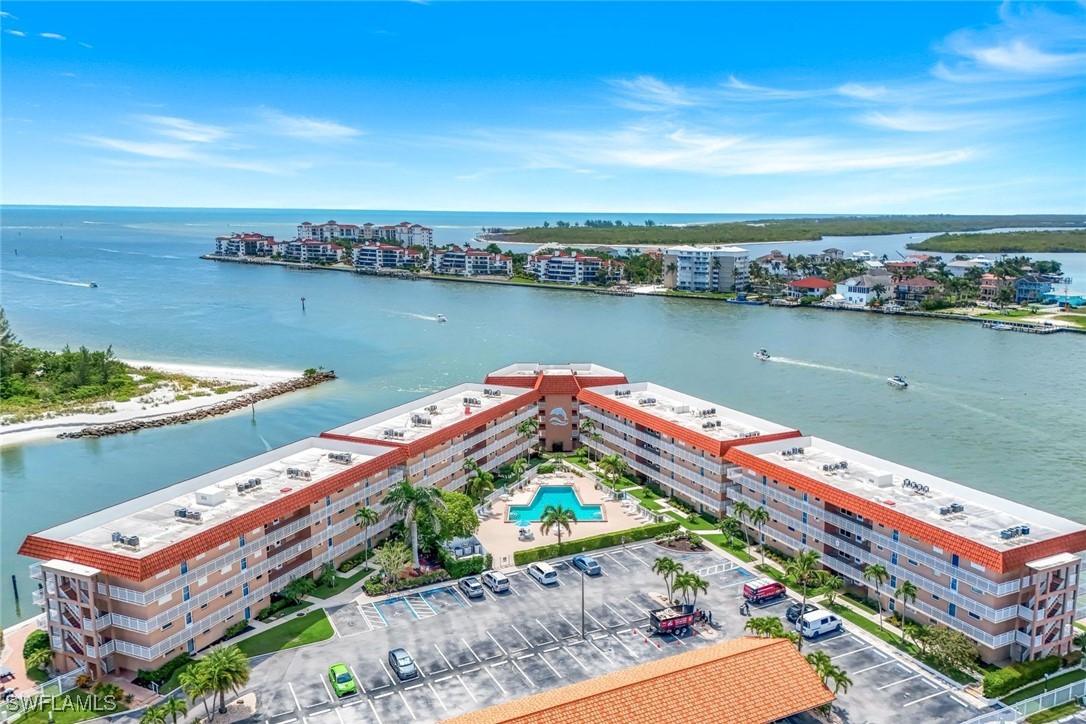 2 Bed Waterfront Home for Sale in Marco Island, photo 34